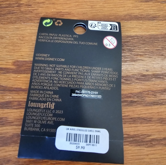 Loungefly Ariel Enamel Pin Little Mermakd Stainglass Shell Disney Princess NEW - Picture 6 of 7